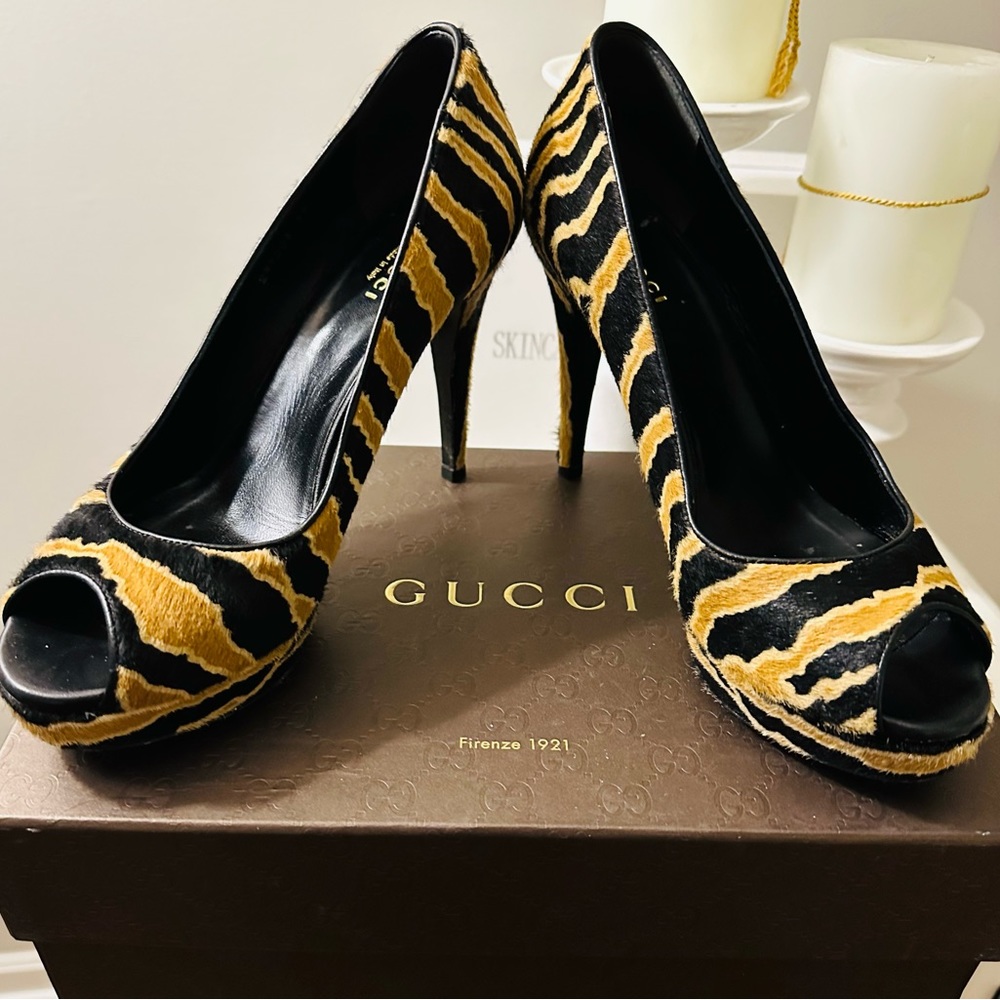 Gucci NAPA CHARLOTTE Pony Animalier Pumps size 38